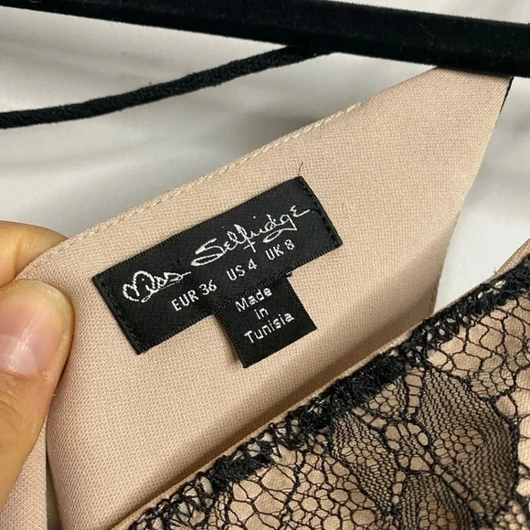 Miss Selfridge - Black lace mini dress with nude underlay - US4 - Picture 4 of 4